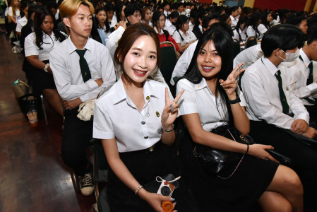 ปฐมนิเทศนักศึกษาใหม่คณะวิทยาการจัดการ
